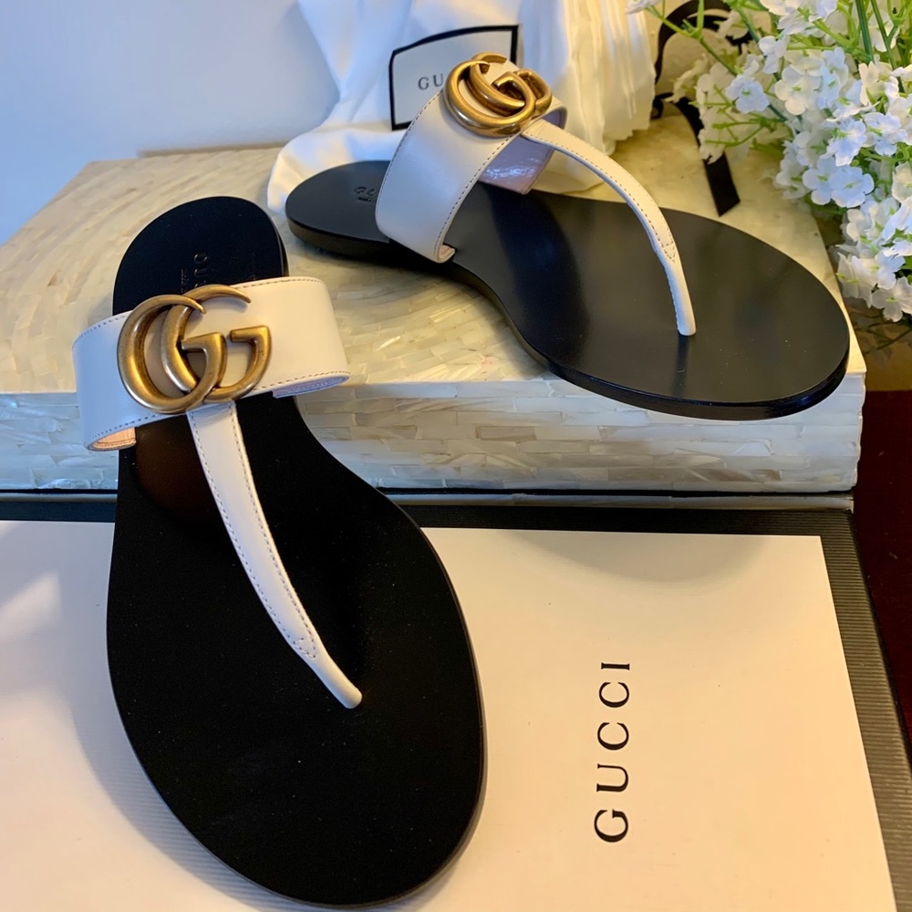 Gucci Marmont Leather Thong Sandals Double G 37